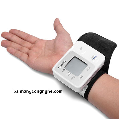 máy đo huyết áp cổ tay Omron Hem 6121-1
